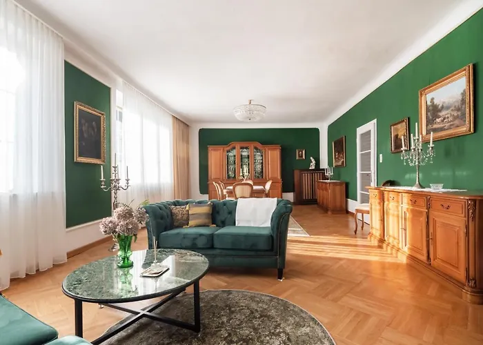 Renoviertes Bauernhaus Mit Garten In Ruhelage