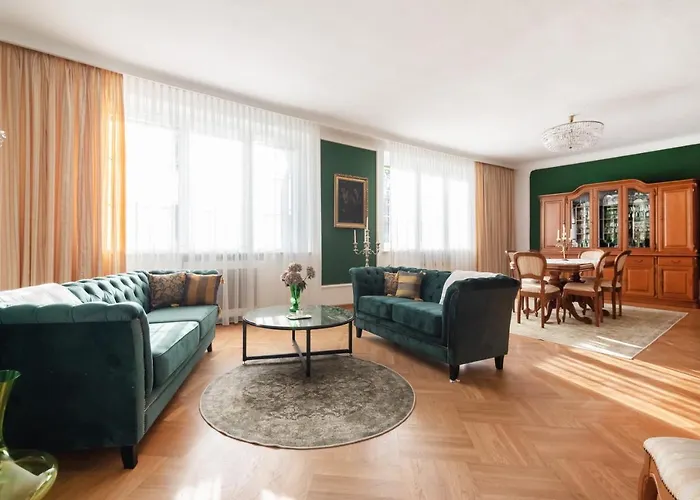 Renoviertes Bauernhaus mit Garten in Ruhelage