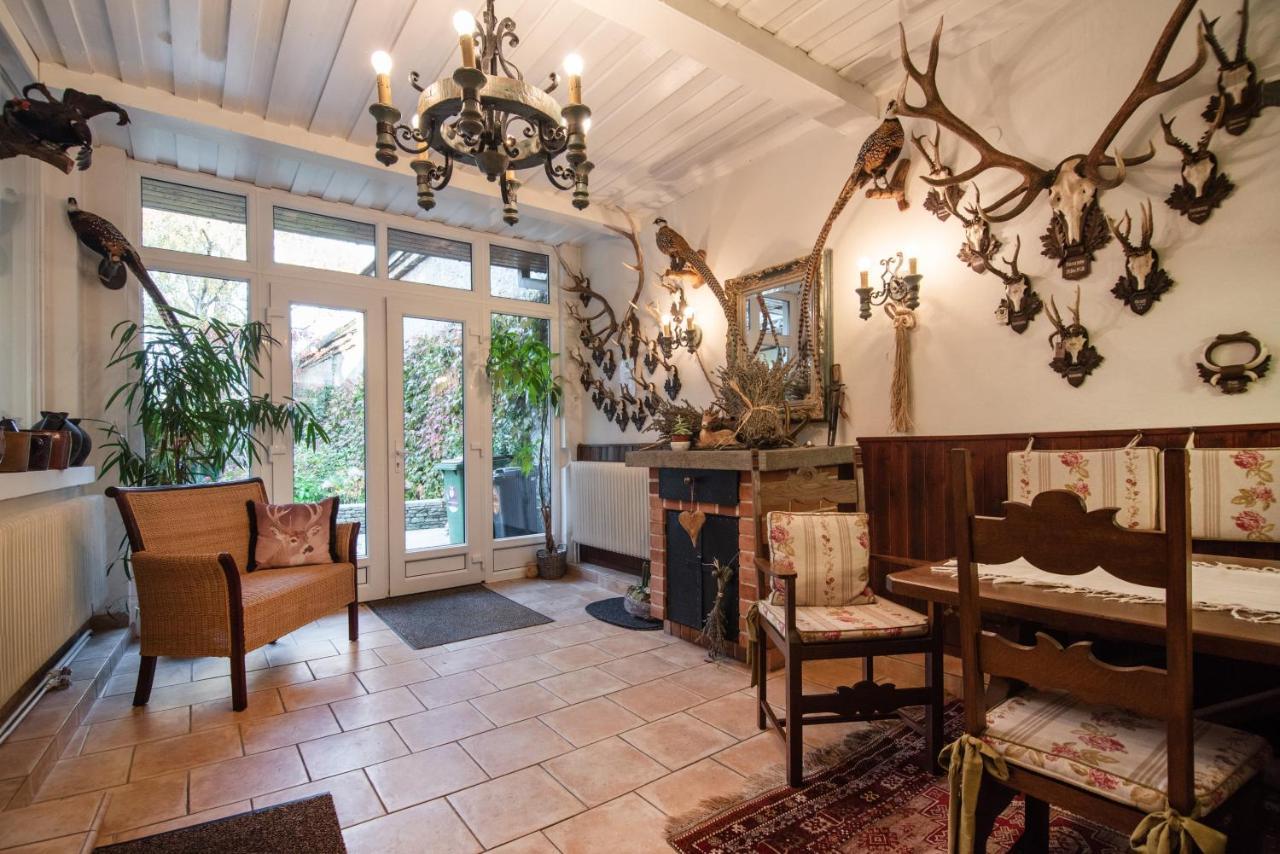 Renoviertes Mit Garten In Ruhelage * Vienne